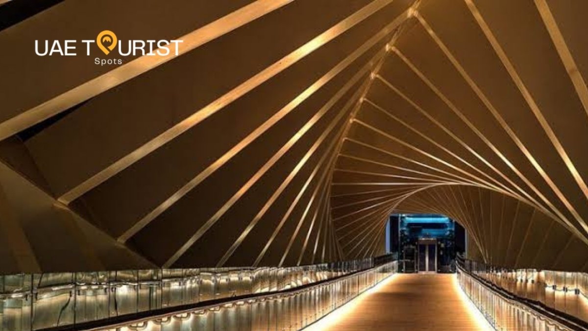 Dubai Water Canal on Foot