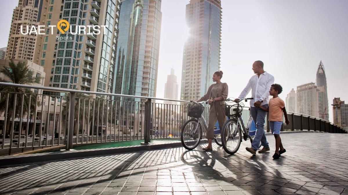 Walk Along Dubai Marina