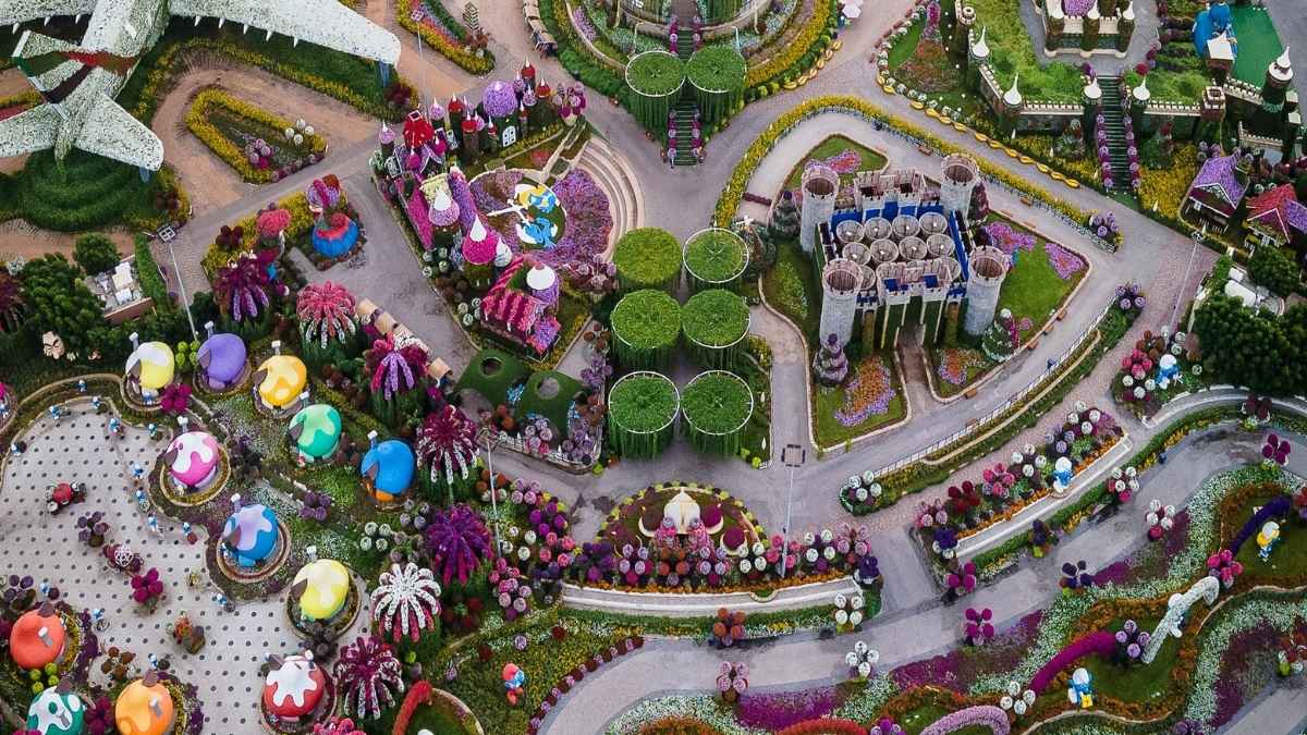 Dubai Miracle Garden at a glance